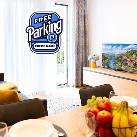 Masarykova Residence - Modern 1-Bedroom In City Center & Free Parking Любляна Екстериор снимка